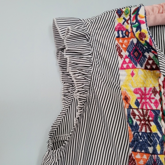 Embroidered cotton top - Picture 3 of 6